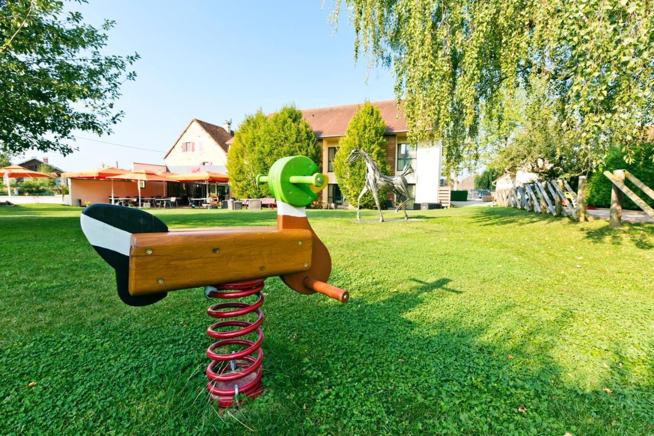 Hotel Auberge De Chavannes Courlans Exteriör bild